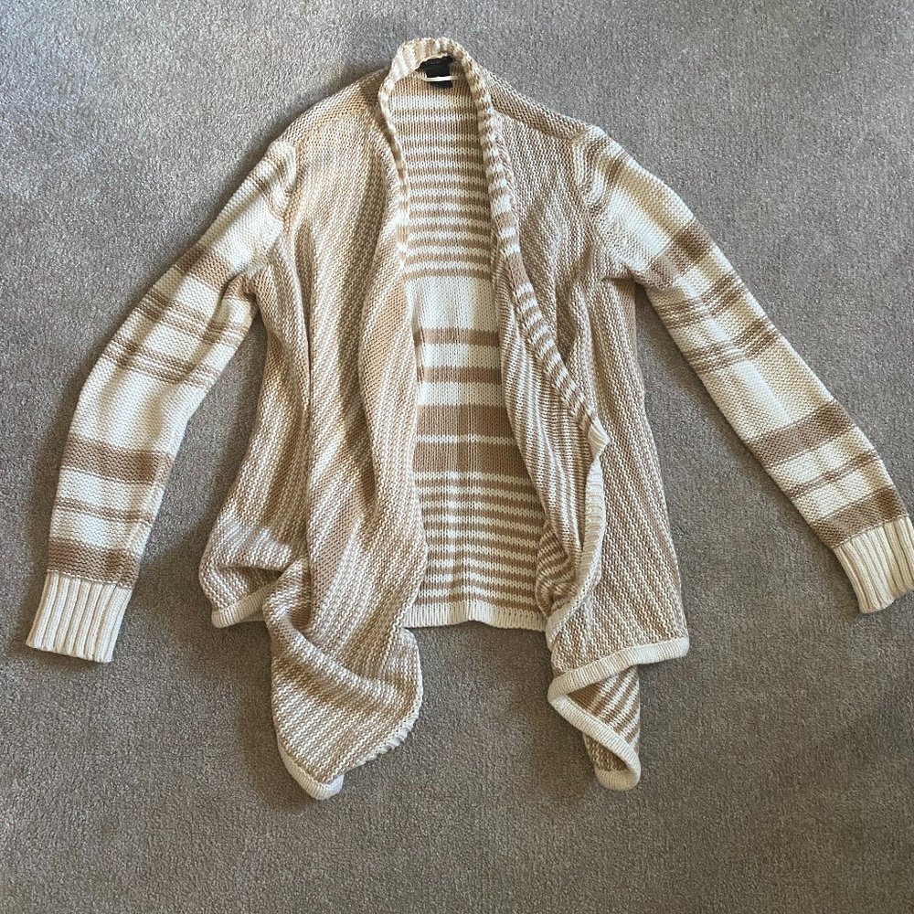 Cardigan - Picture 2 of 2